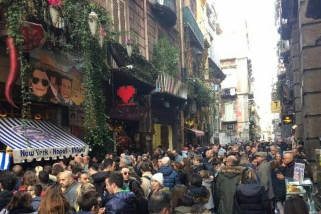 Napoli Centro Storico Un Passo Da San Gennaro Apartment Exterior foto