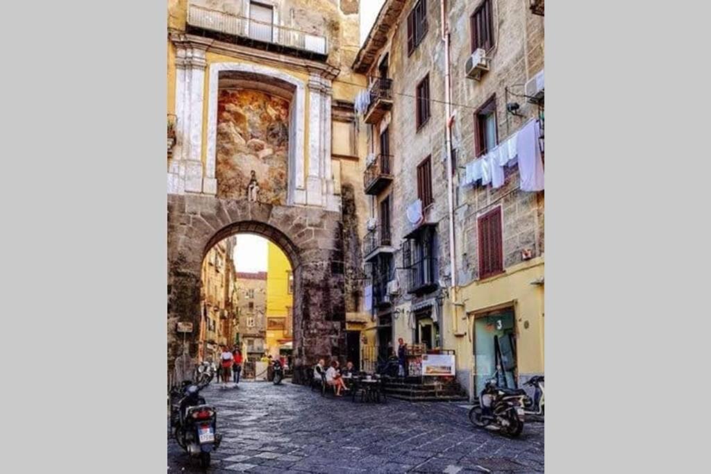 Napoli Centro Storico Un Passo Da San Gennaro Apartment Exterior foto