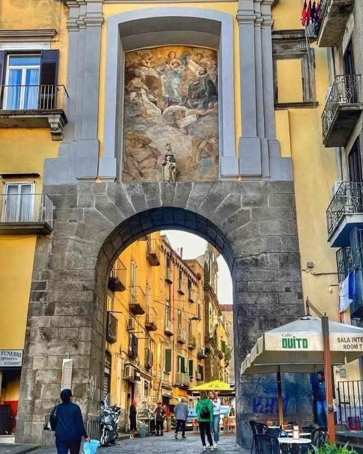 Napoli Centro Storico Un Passo Da San Gennaro Apartment Exterior foto